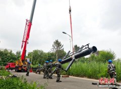中国首套66千伏碳纤维应急抢修塔研